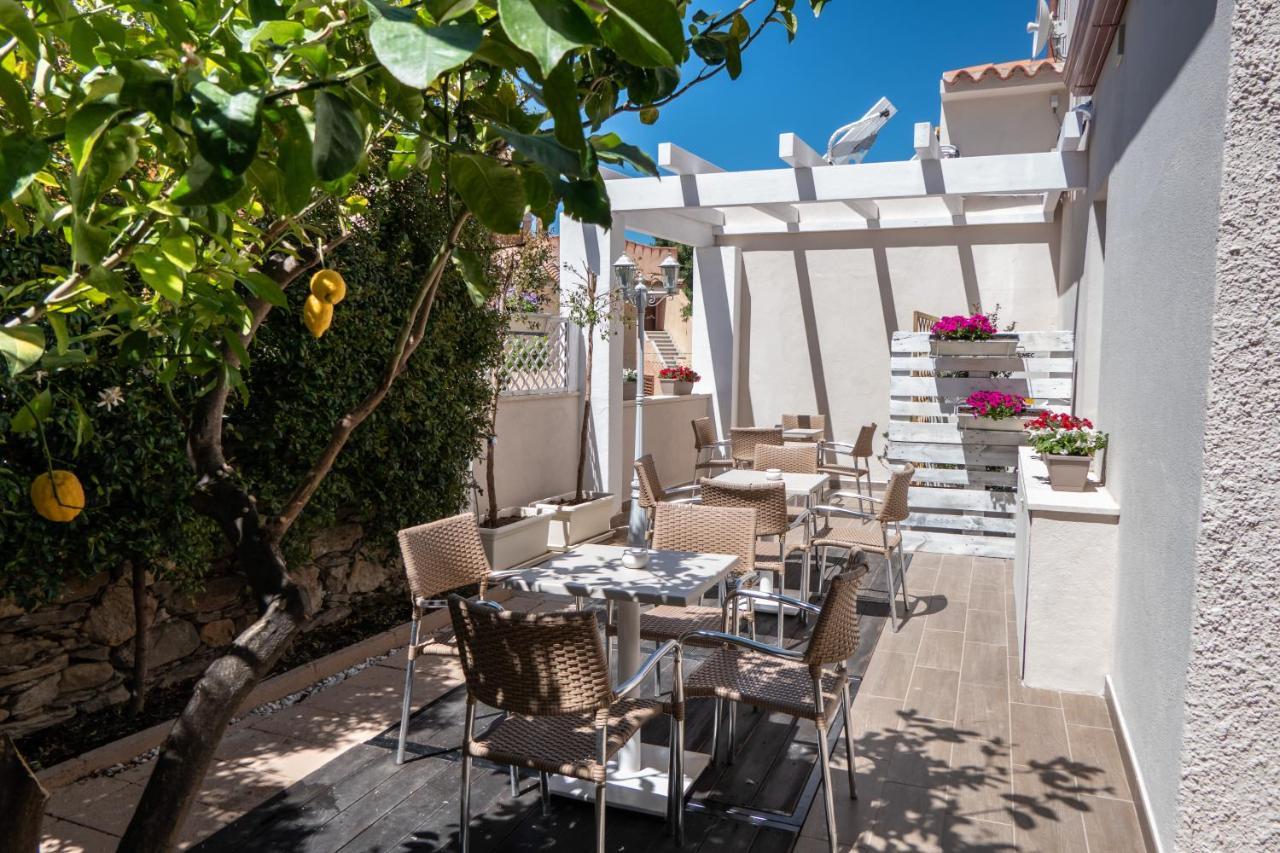 Marme Hotel San Teodoro  Buitenkant foto