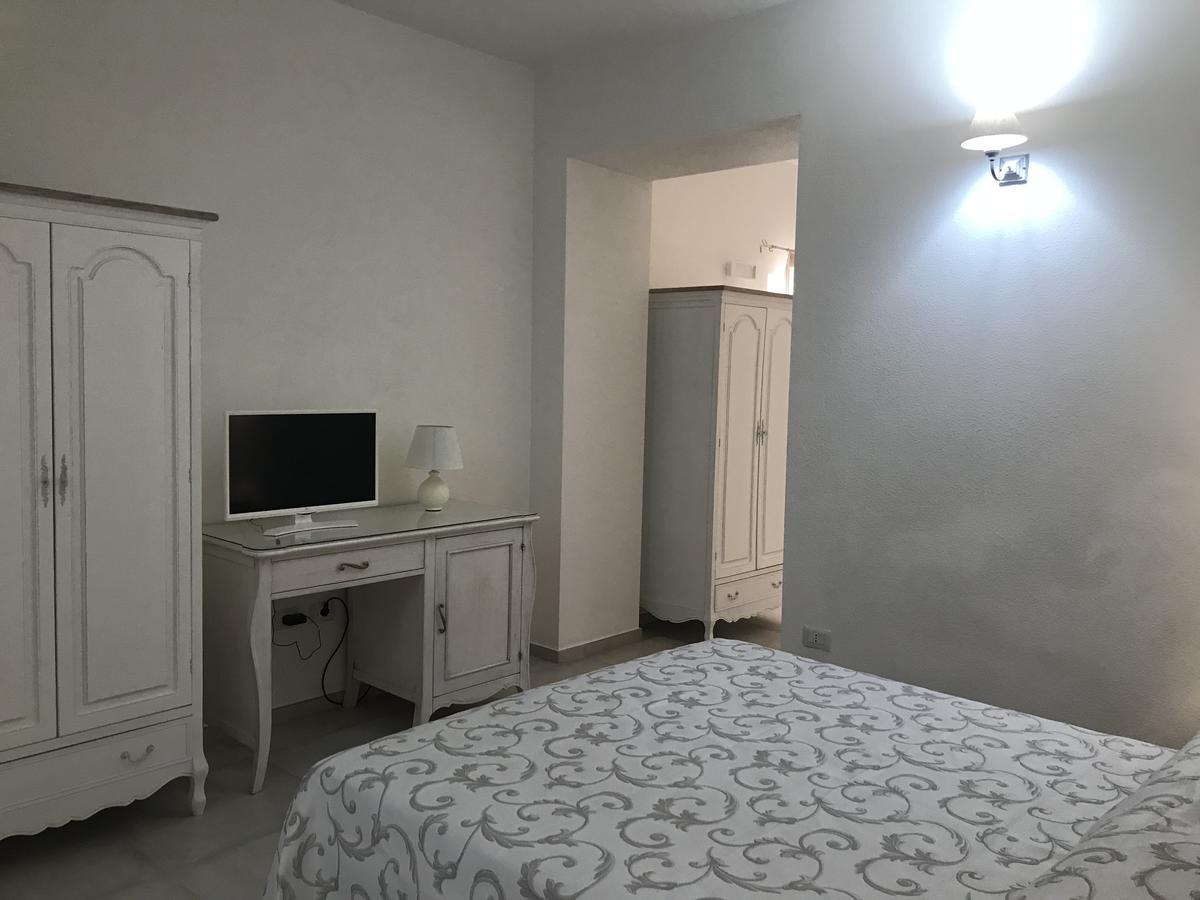 Marme Hotel San Teodoro  Buitenkant foto